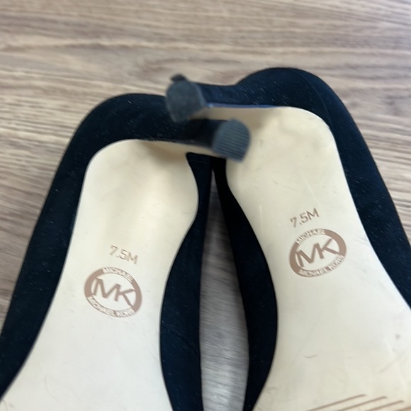 Michael Kors Rhinestone Pump - Picture 11 of 15